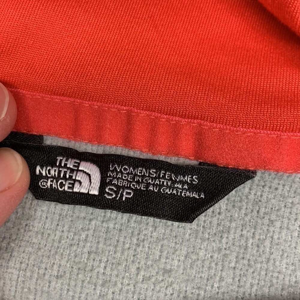 The North Face Hoodie Size Small Colour Grey - Picture 6 of 12